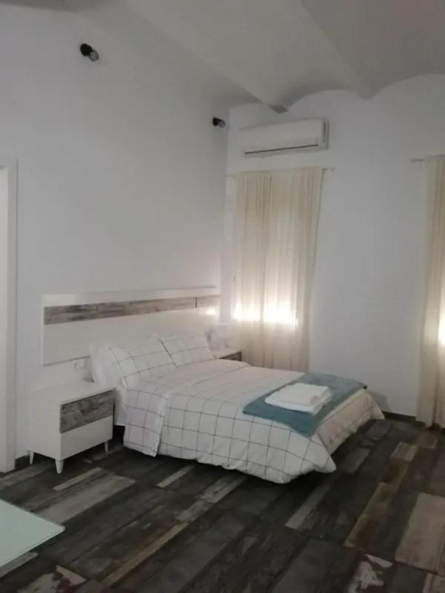 Modernos Apartamentos En Ciudad Jardin 科爾多瓦 外观 照片